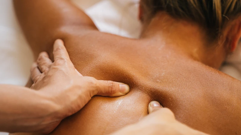 Thai Herbal Balm Massage